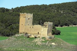 El castillo de Yecra, o Yéquera, es otro de los escenarios de El alguacil